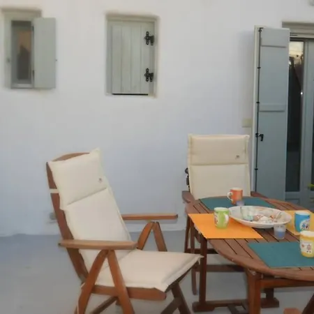 Emelias House Sea Side *