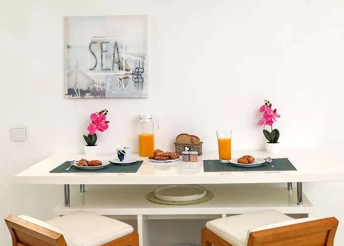 Emelias House Sea Side *