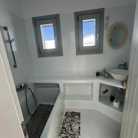 Emelias House Sea Side Сasa de vacaciones