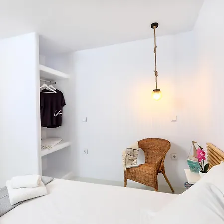 בית נופש Emelias House Sea Side Agia Anna (Naxos)