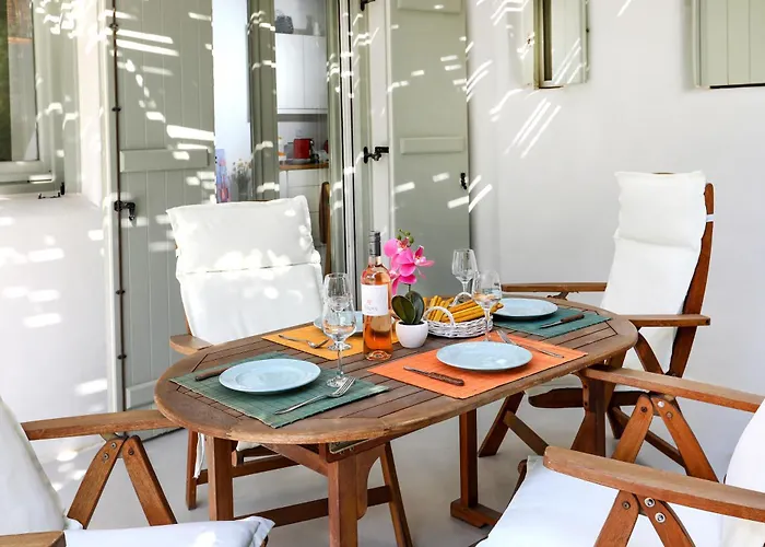 Emelias House Sea Side Tatil Evi