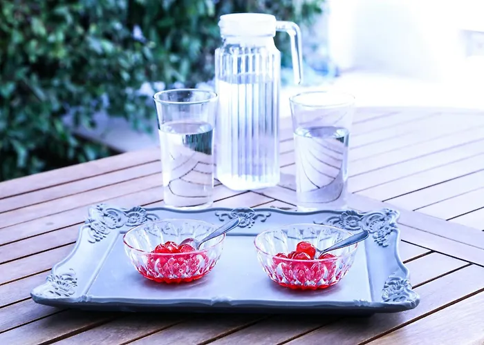 Emelias House Sea Side *